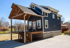 Charming Smoky Mountain Tiny House